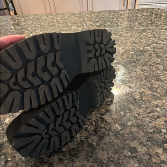 Steve Madden Green Loafers - Picture 4 of 4